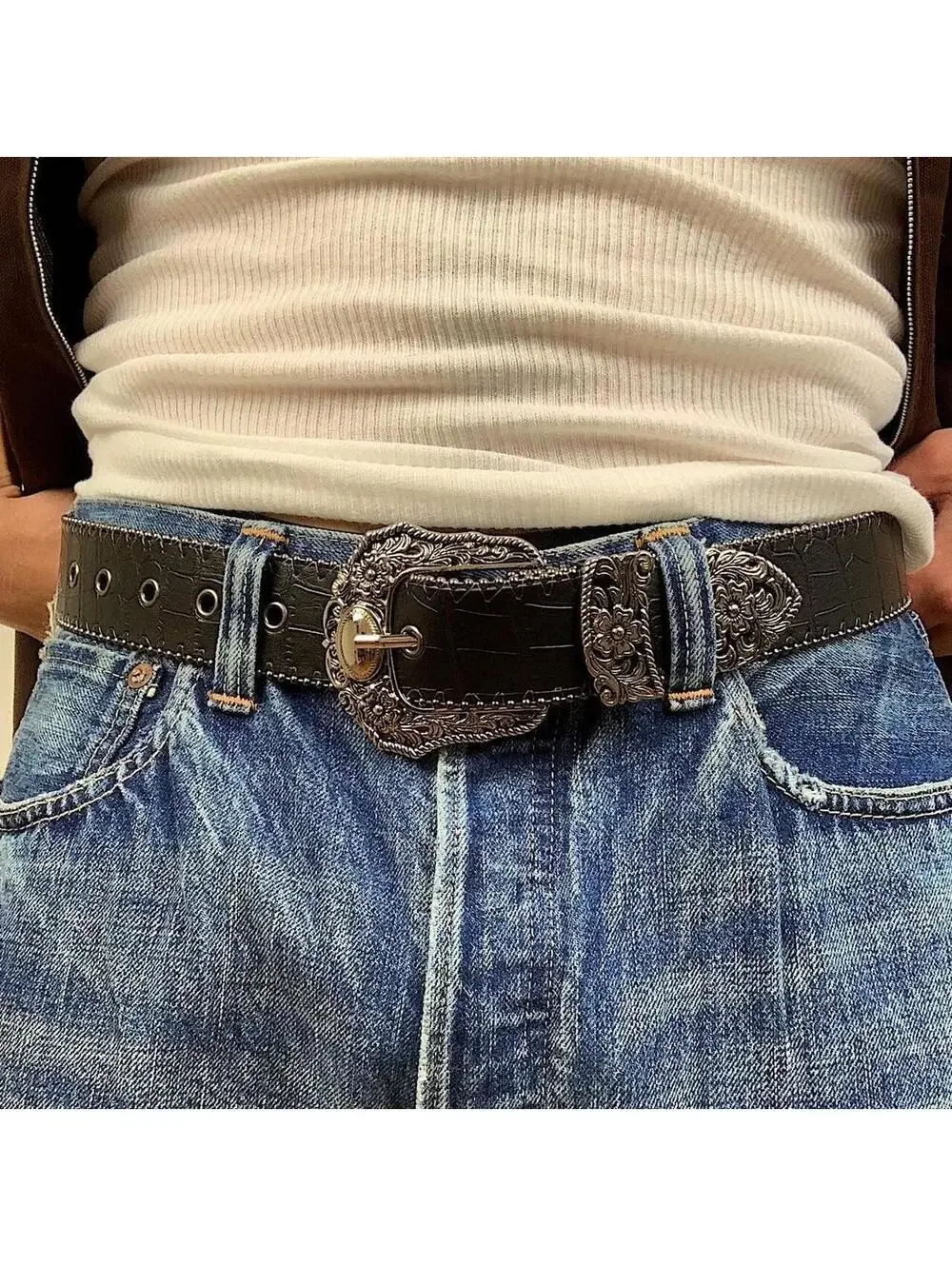 Y2k 2000s style black western silver boho belt. 38.5 inches length. Unisex